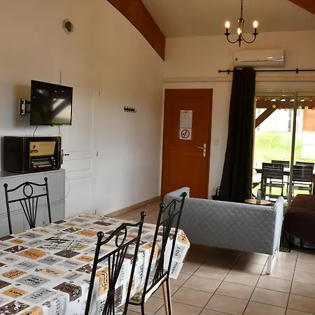 Cote De Ravat P4 Apartment