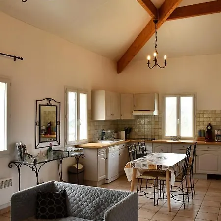 Cote De Ravat P4 Apartment